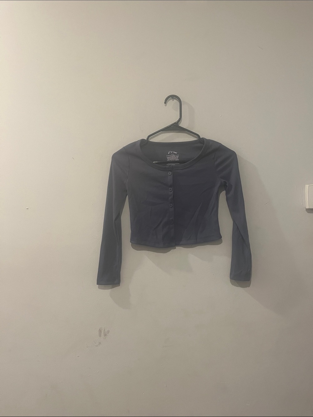art class Long-Sleeve Button Crop Top - Charcoal